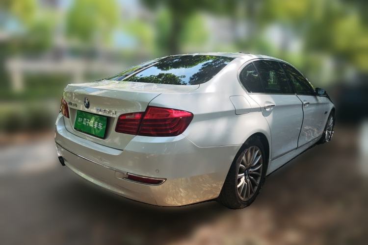 Used BMW 5 Series 2017 525Li Luxury Design Package Rear Right 45 Deg