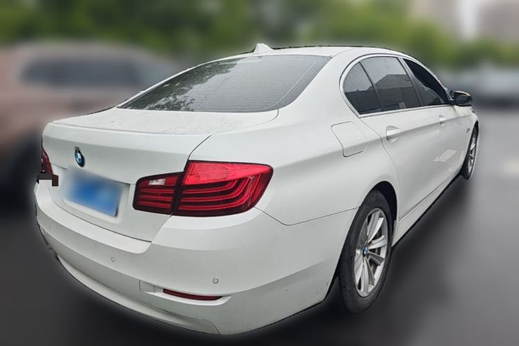 Used BMW 5 Series 2017 520Li Elegant Edition Rear Right 45 Deg