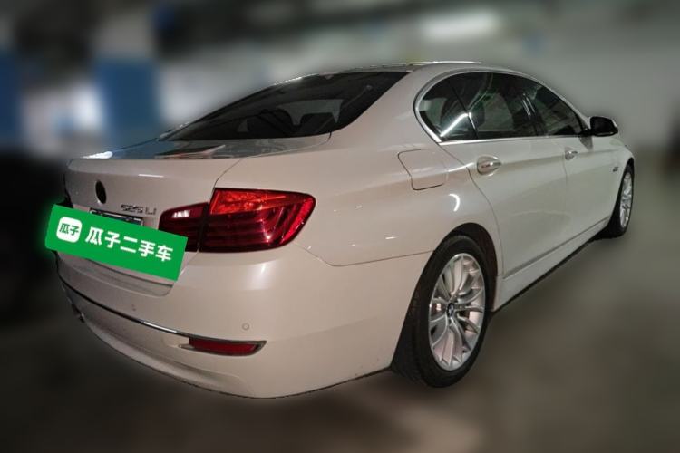 Used BMW 5 Series 2017 525Li Luxury Design Package Rear Right 45 Deg