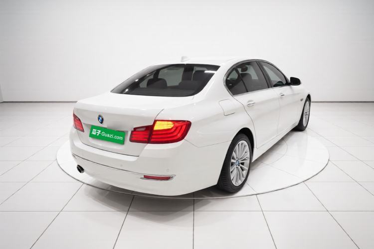 Used BMW 5 Series 2017 525Li Luxury Design Package Rear Right 45 Deg