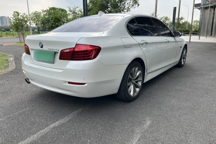 Used BMW 5 Series 2017 525Li Leading Model Rear Right 45 Deg