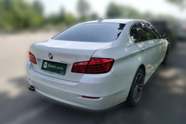 Used BMW 5 Series 2017 520Li Elegant Edition Rear Right 45 Deg