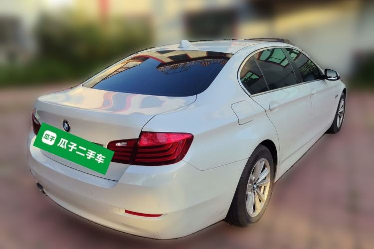 Used BMW 5 Series 2017 520Li Elegant Edition Rear Right 45 Deg
