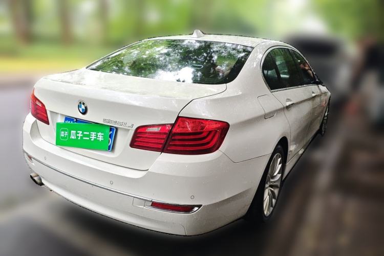 Used BMW 5 Series 2017 525Li Luxury Design Package Rear Right 45 Deg