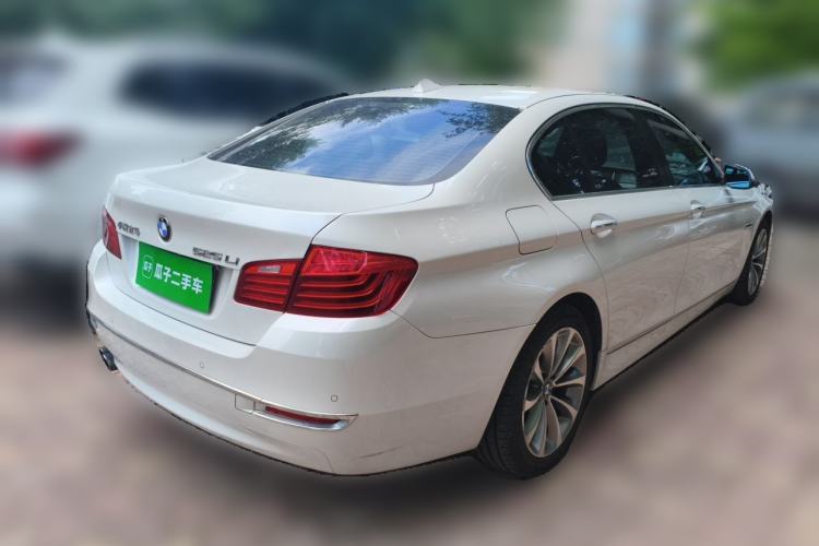Used BMW 5 Series 2017 525Li Leading Model Rear Right 45 Deg