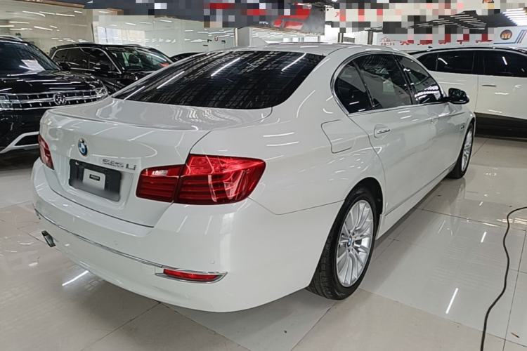 Used BMW 5 Series 2017 525Li Luxury Design Package Rear Right 45 Deg