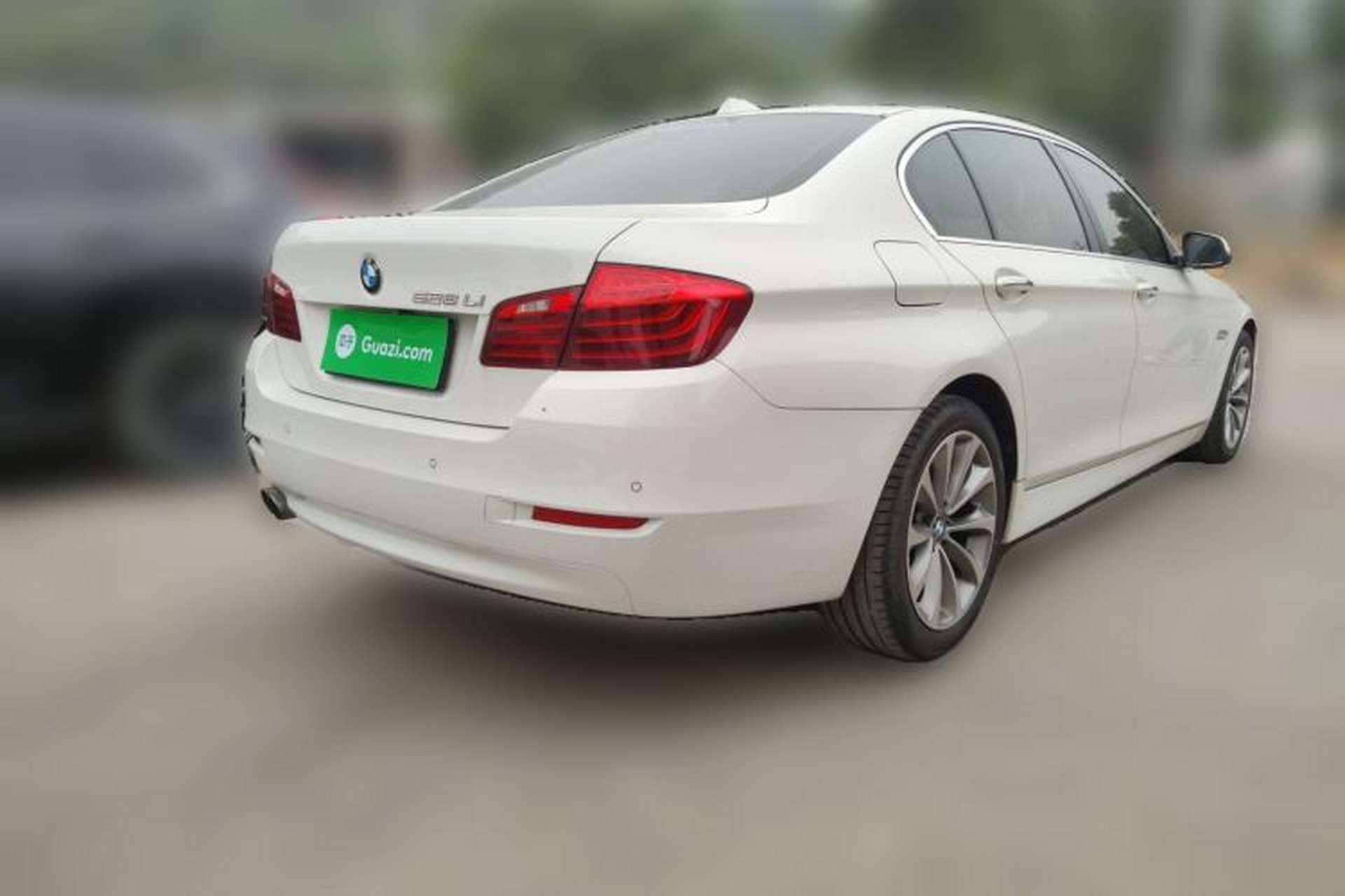 Used BMW 5 Series 2017 525Li Leading Model Rear Right 45 Deg