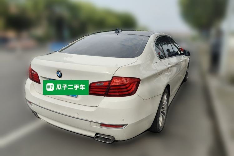 Used BMW 5 Series 2017 525Li Luxury Design Package Rear Right 45 Deg