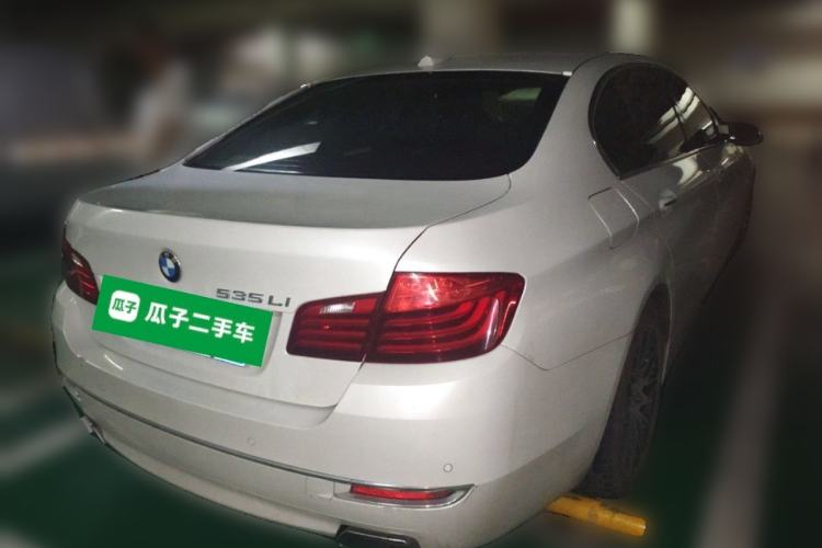 Used BMW 5 Series 2017 525Li Luxury Design Package Rear Right 45 Deg