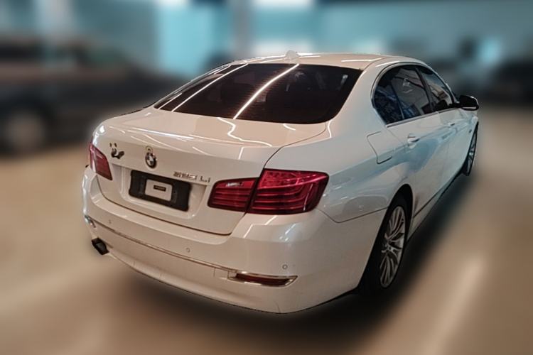 Used BMW 5 Series 2017 525Li Luxury Design Package Rear Right 45 Deg