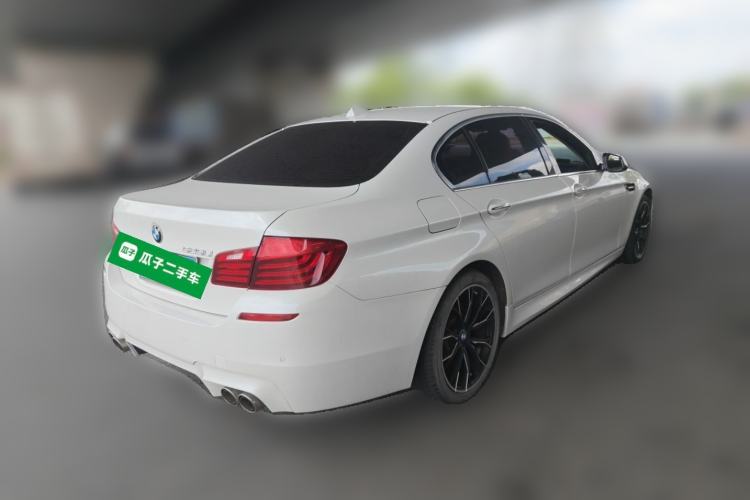 Used BMW 5 Series 2017 525Li Luxury Design Package Rear Right 45 Deg