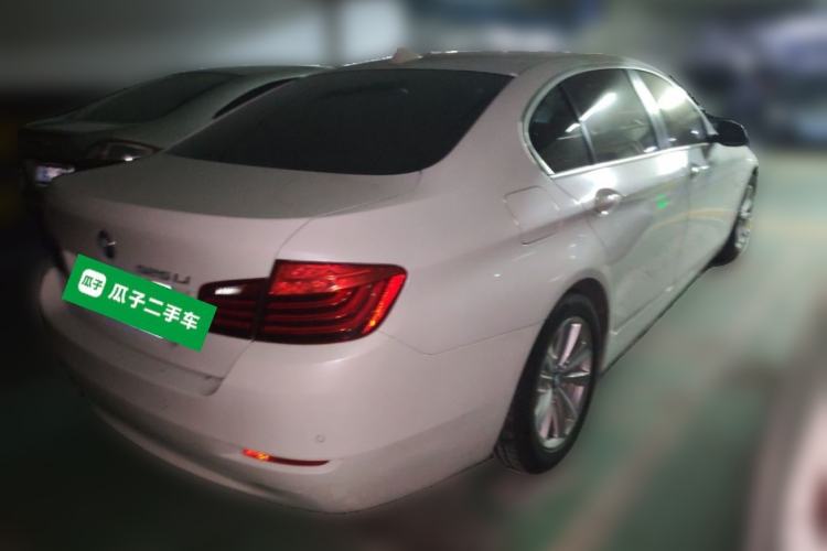 Used BMW 5 Series 2017 520Li Elegant Edition Rear Right 45 Deg