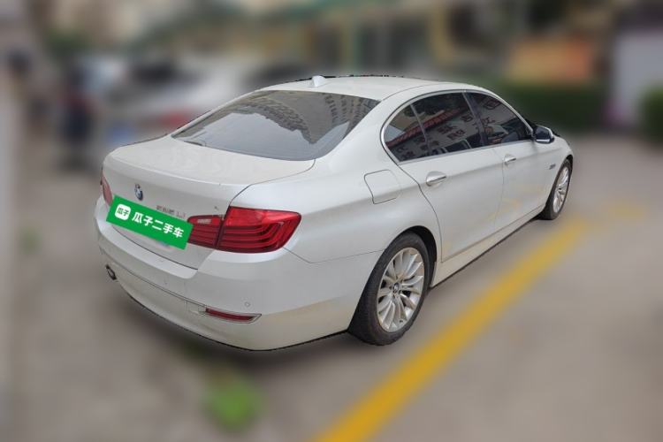 Used BMW 5 Series 2017 525Li Luxury Design Package Rear Right 45 Deg
