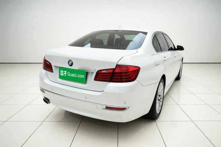 Used BMW 5 Series 2017 525Li Luxury Design Package Rear Right 45 Deg