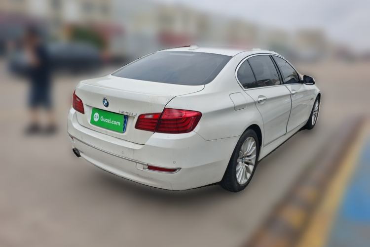 Used BMW 5 Series 2017 525Li Luxury Design Package Rear Right 45 Deg