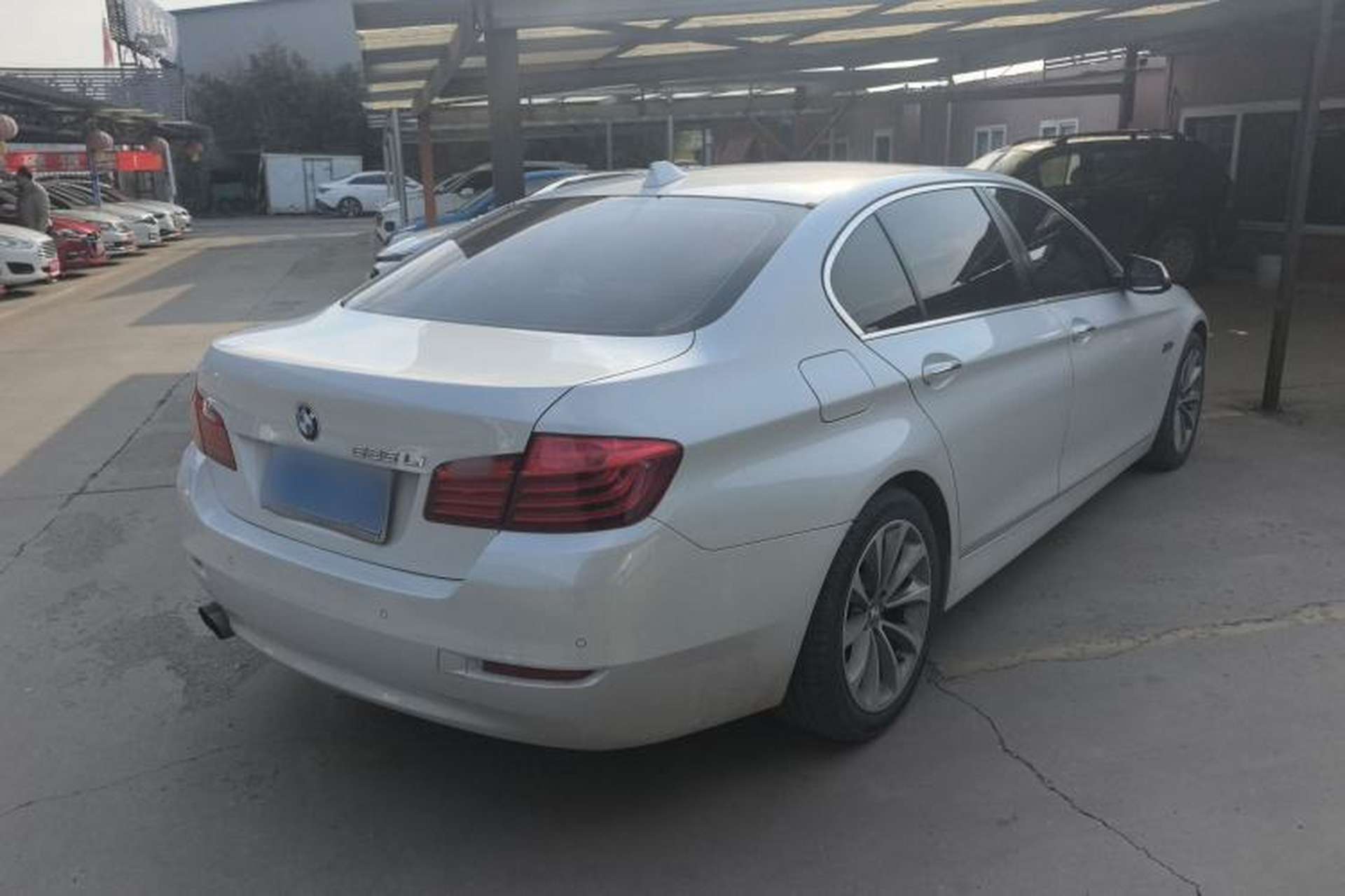 Used BMW 5 Series 2017 525Li Leading Model Rear Right 45 Deg