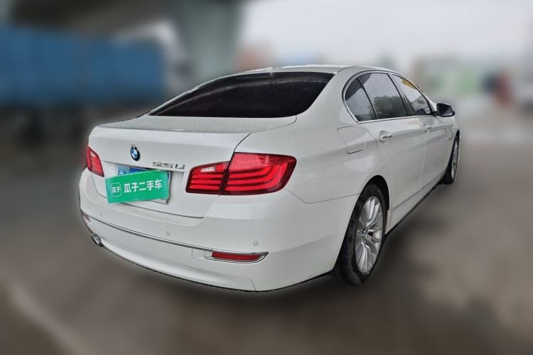 Used BMW 5 Series 2017 525Li Luxury Design Package Rear Right 45 Deg