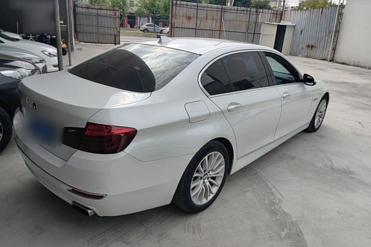 Used BMW 5 Series 2017 525Li Luxury Design Package Rear Right 45 Deg
