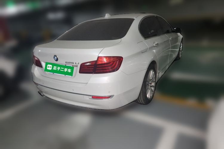 Used BMW 5 Series 2017 525Li Luxury Design Package Rear Right 45 Deg