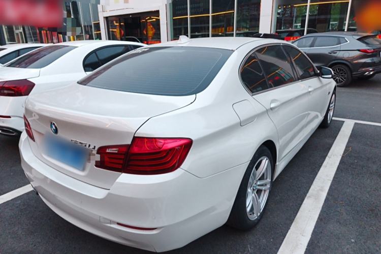 Used BMW 5 Series 2017 520Li Elegant Edition Rear Right 45 Deg