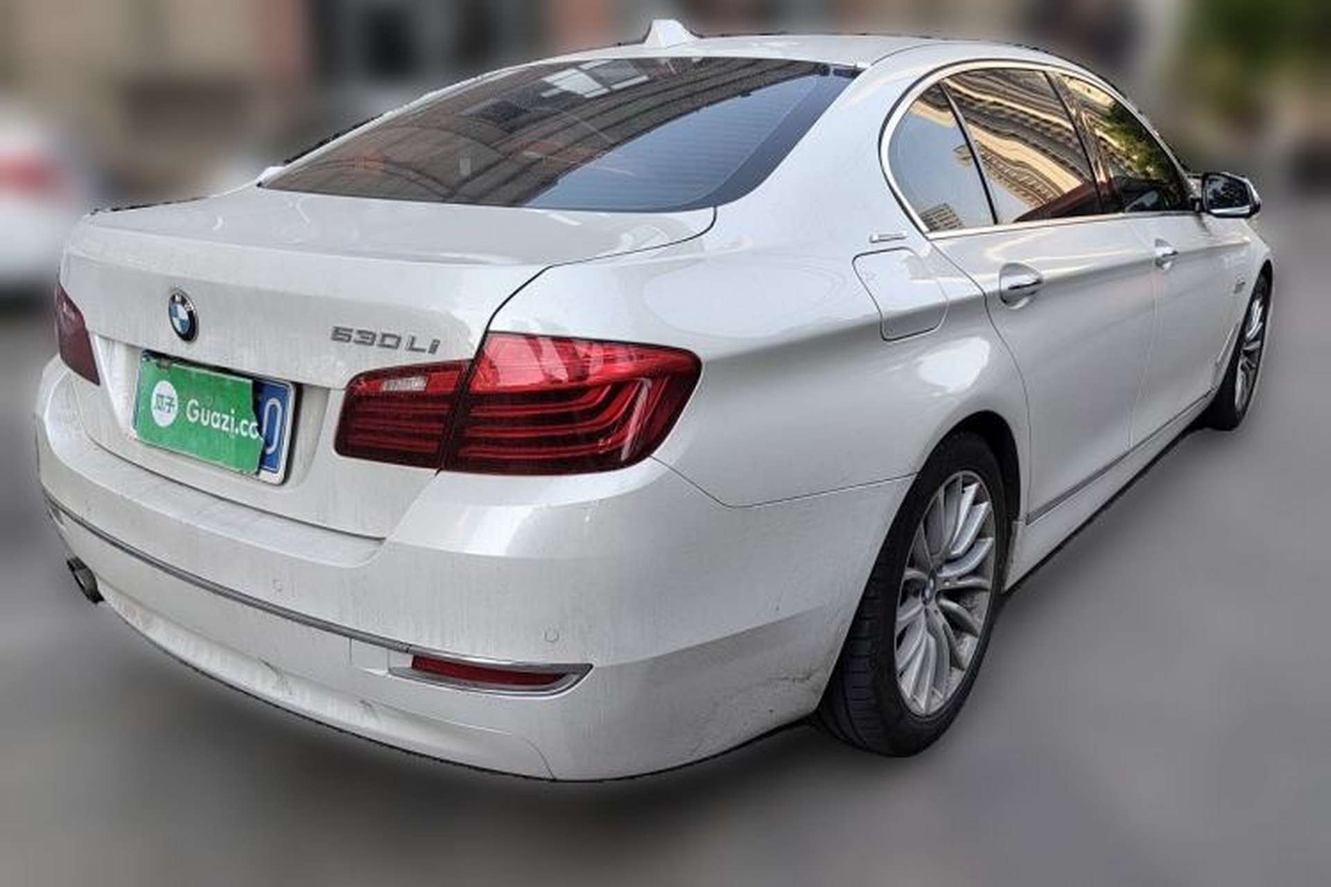 Used BMW 5 Series 2017 525Li Luxury Design Package Rear Right 45 Deg