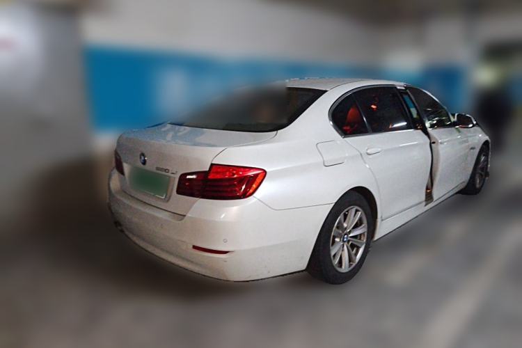 Used BMW 5 Series 2017 520Li Elegant Edition Rear Right 45 Deg