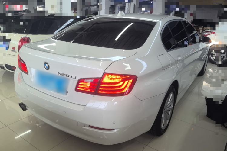 Used BMW 5 Series 2017 520Li Elegant Edition Rear Right 45 Deg