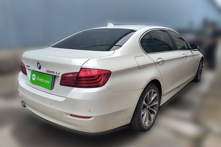 Used BMW 5 Series 2017 528Li Leading Model Rear Right 45 Deg