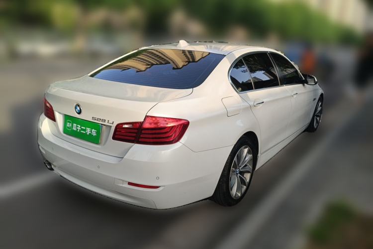 Used BMW 5 Series 2017 528Li Leading Model Rear Right 45 Deg