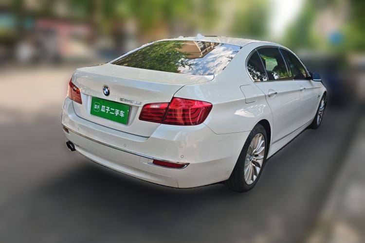 Used BMW 5 Series 2017 525Li Luxury Design Package Rear Right 45 Deg