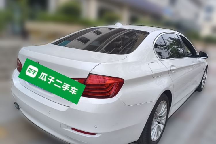 Used BMW 5 Series 2017 520Li Elegant Edition Rear Right 45 Deg