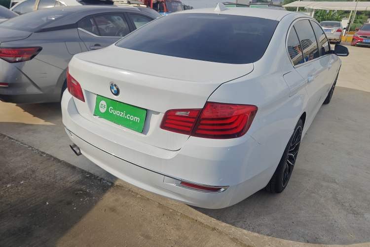 Used BMW 5 Series 2017 520Li Elegant Edition Rear Right 45 Deg