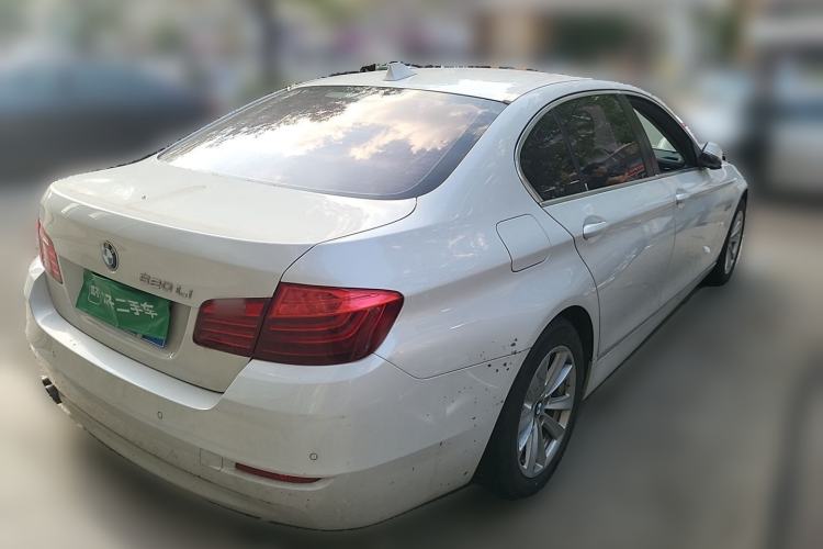 Used BMW 5 Series 2017 520Li Elegant Edition Rear Right 45 Deg