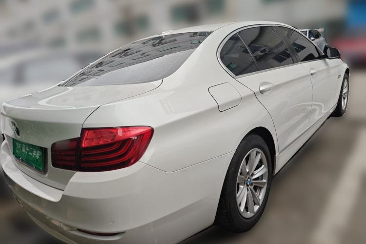 Used BMW 5 Series 2017 520Li Elegant Edition Rear Right 45 Deg