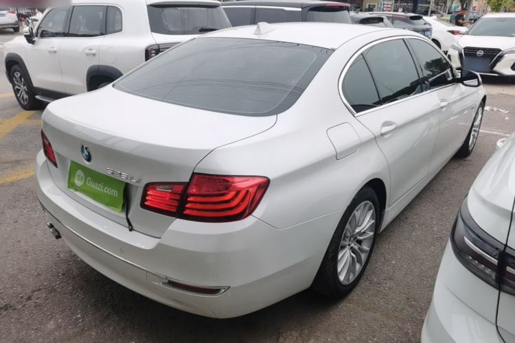 Used BMW 5 Series 2017 525Li Luxury Design Package Rear Right 45 Deg