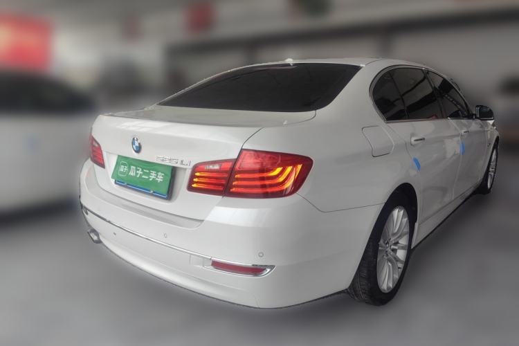 Used BMW 5 Series 2017 525Li Luxury Design Package Rear Right 45 Deg
