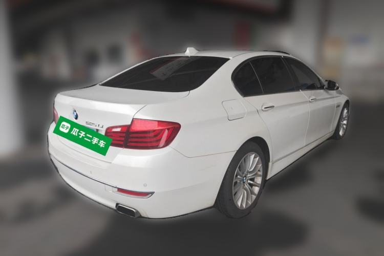 Used BMW 5 Series 2017 525Li Luxury Design Package Rear Right 45 Deg