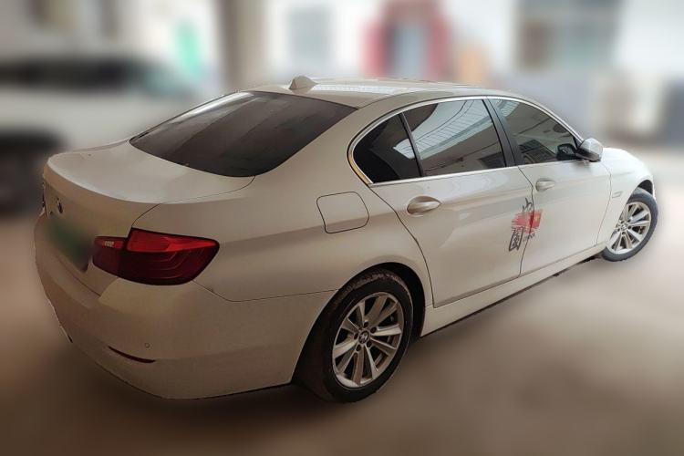 Used BMW 5 Series 2017 520Li Elegant Edition Rear Right 45 Deg