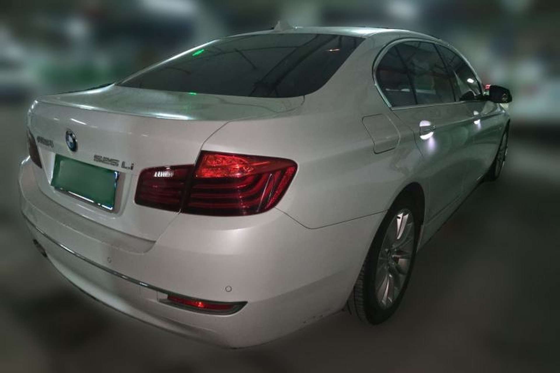 Used BMW 5 Series 2017 525Li Luxury Design Package Rear Right 45 Deg