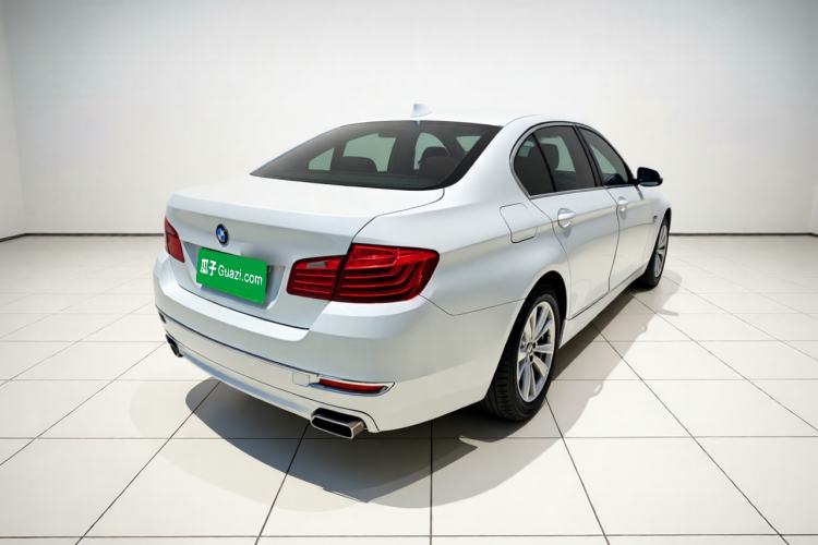 Used BMW 5 Series 2017 520Li Elegant Edition Rear Right 45 Deg