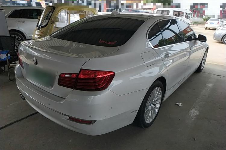 Used BMW 5 Series 2017 525Li Luxury Design Package Rear Right 45 Deg