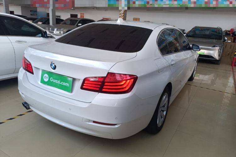 Used BMW 5 Series 2017 520Li Elegant Edition Rear Right 45 Deg