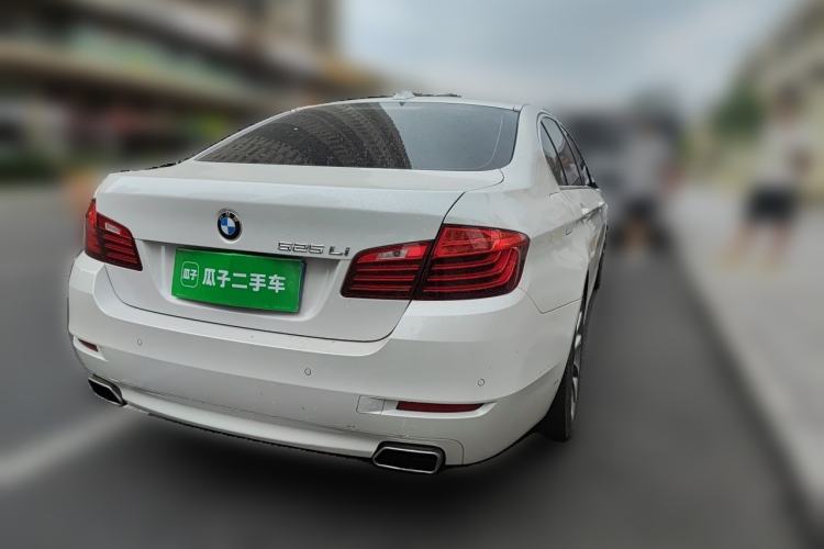 Used BMW 5 Series 2017 525Li Leading Model Rear Right 45 Deg