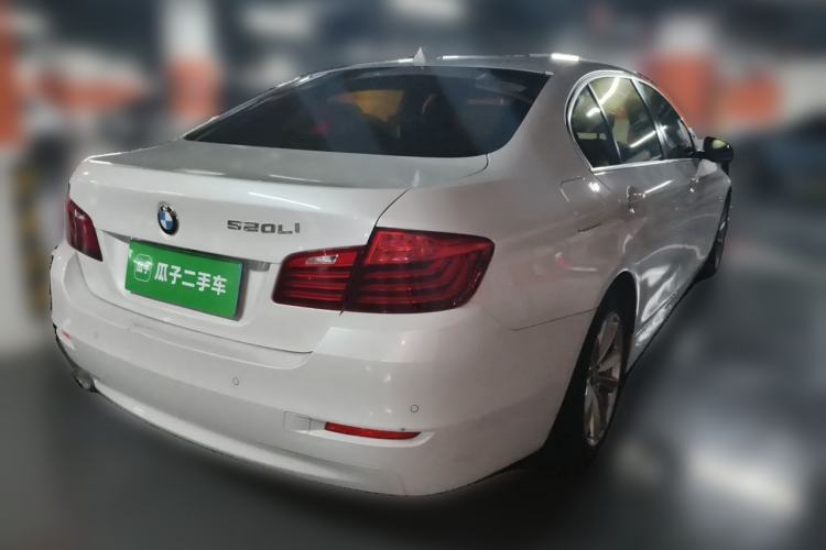 Used BMW 5 Series 2017 520Li Elegant Edition Rear Right 45 Deg