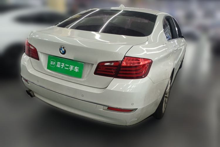 Used BMW 5 Series 2017 525Li Luxury Design Package Rear Right 45 Deg