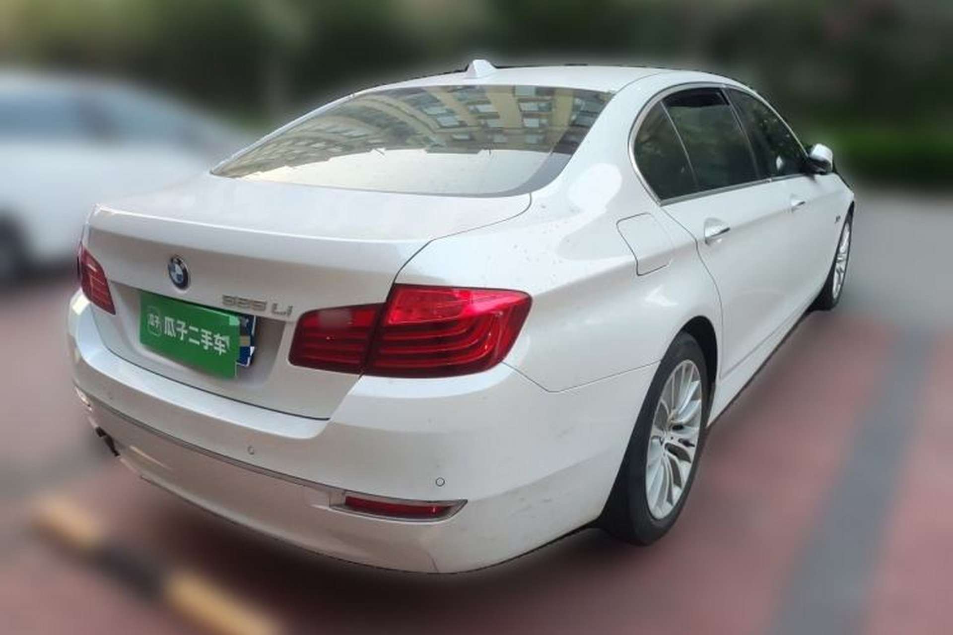 Used BMW 5 Series 2017 525Li Luxury Design Package Rear Right 45 Deg