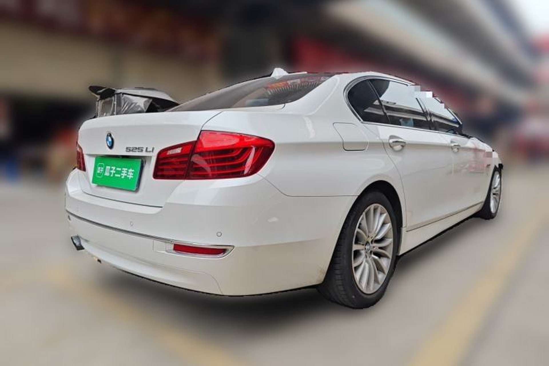 Used BMW 5 Series 2017 525Li Luxury Design Package Rear Right 45 Deg