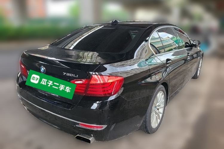 Used BMW 5 Series 2017 525Li Luxury Design Package Rear Right 45 Deg