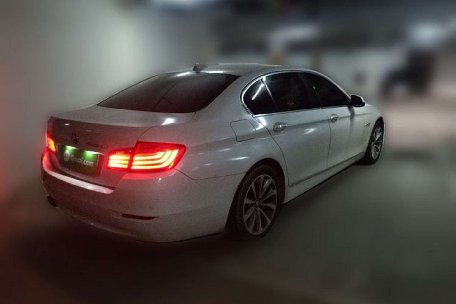 Used BMW 5 Series 2017 528Li Leading Model Rear Right 45 Deg