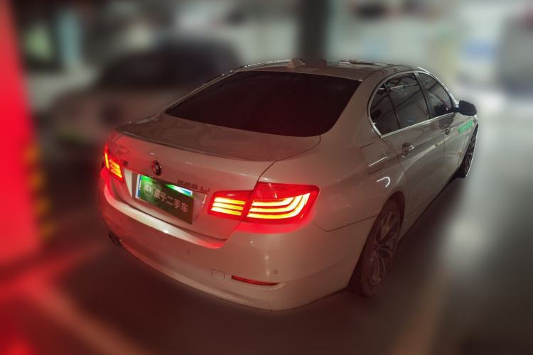 Used BMW 5 Series 2017 528Li Leading Model Rear Right 45 Deg